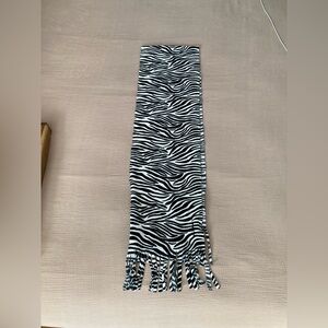 Old Navy zebra black and white print fleece scarf.